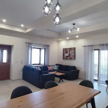 Olive Stonehouses - Alkistis كالاماتا