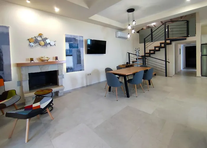 בית נופש Olive Stonehouses - Alkistis קלמאטה