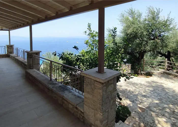 בית נופש Olive Stonehouses - Alkistis *